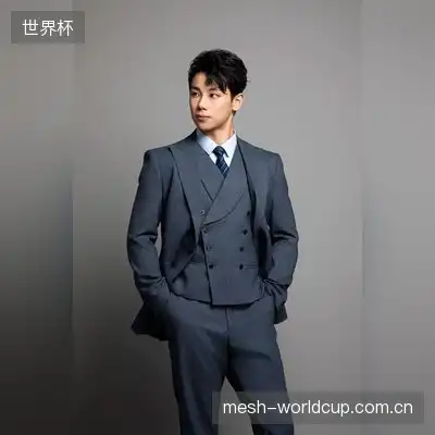 杨德文